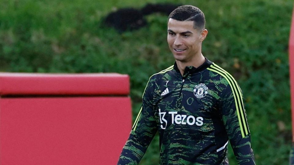 Ronaldo takım arkadaşlarına kendisini sormamalarını istedi