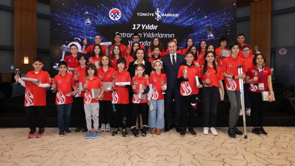 “Satrancın Yıldızları” buluştu