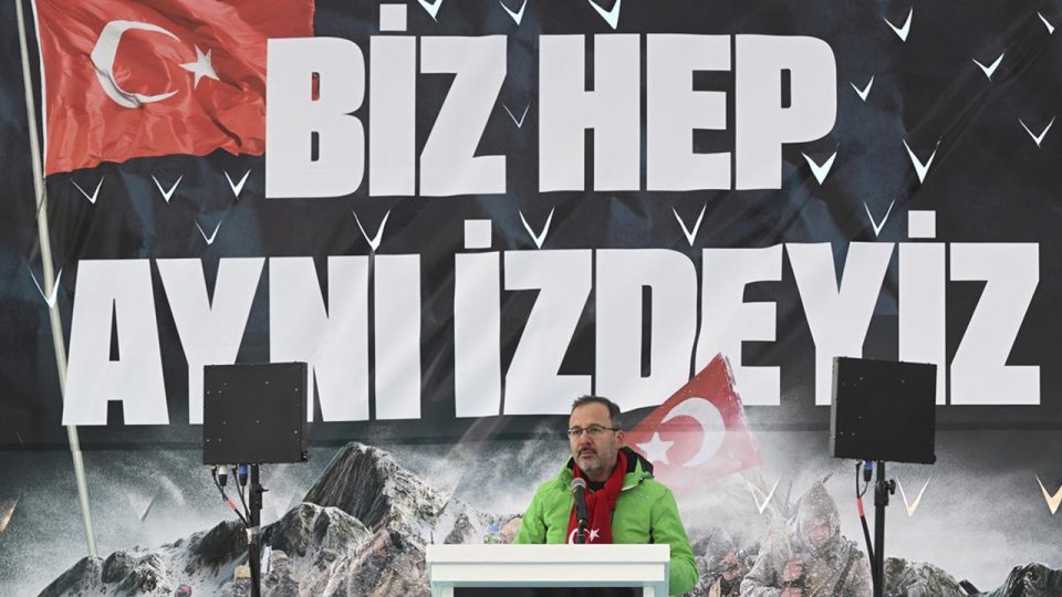 Bakan Kasapoğlu: Yiğit vatan evlatlarını yad ettik
