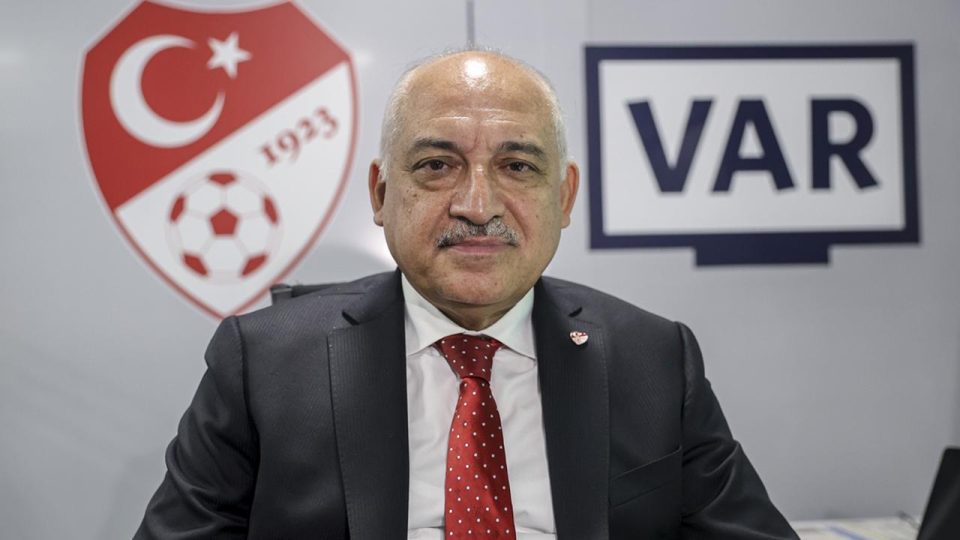 Mehmet Büyükekşi: Her maçtan sonra hakem konuşmayı bırakmalıyız