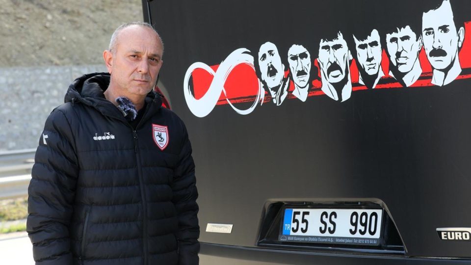 Samsunspor’un şoförü 34 yıllık acıyı korna çalarak paylaşıyor
