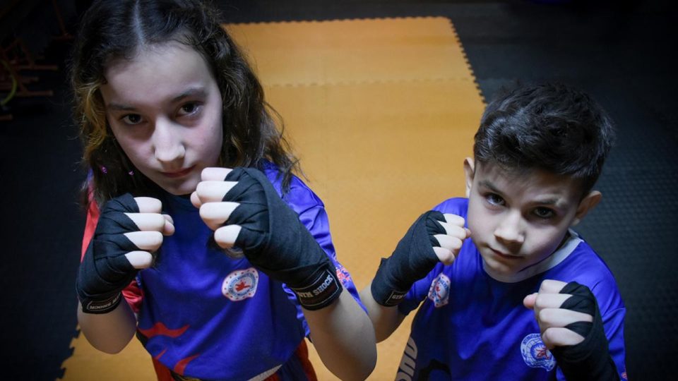 “Taktakçı ikizler” 3 dövüş sporunda dünya şampiyonluğunu hedefliyor