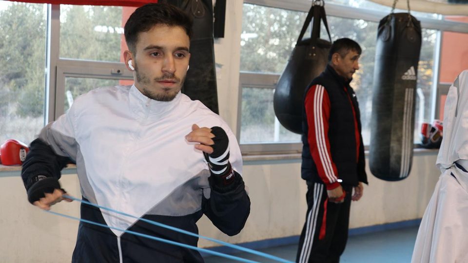 Milli boksör Samet Gümüş’ün gözü dünya şampiyonluğunda