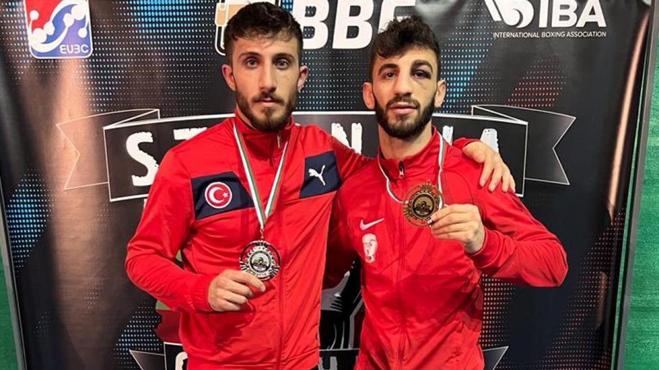 Milli sporculardan 2 madalya