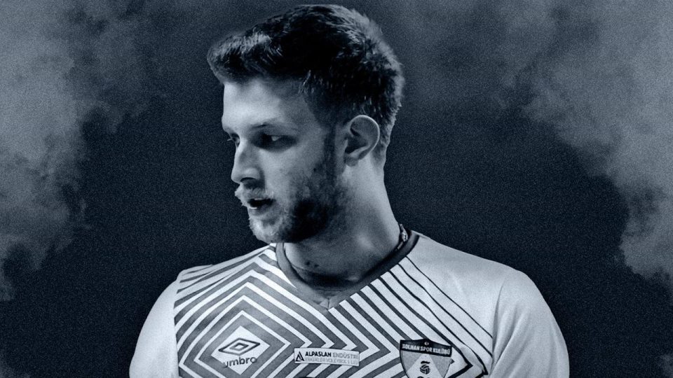 Milli voleybolcu Emincan Kocabaş depremde hayatını kaybetti