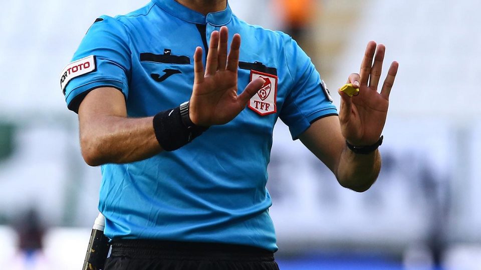 Süper Lig’de erteleme maçlarının hakemleri açıklandı