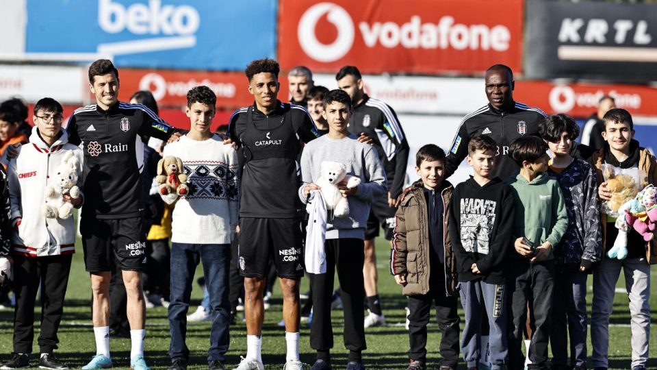 Beşiktaş, depremzede çocukları ağırladı