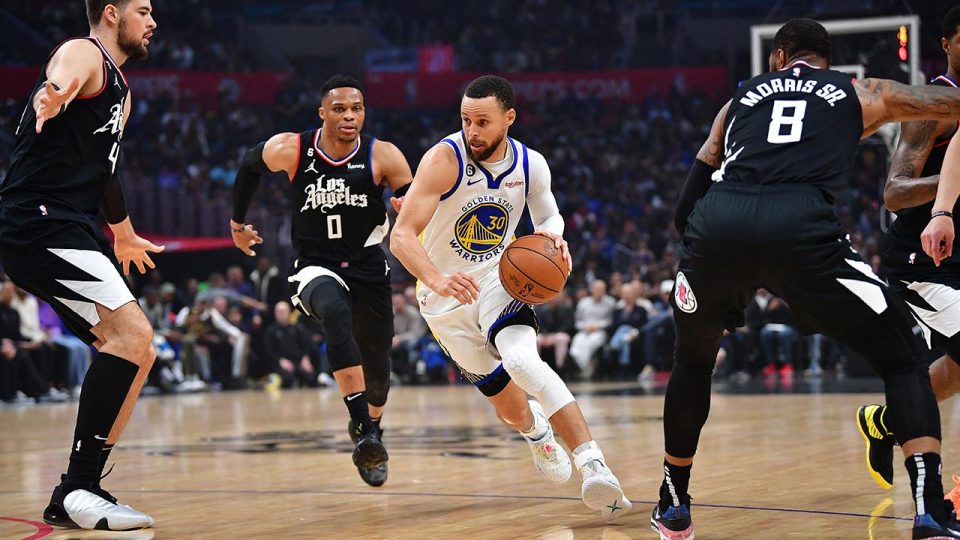 Curry’nin 50 sayısı Warriors’a yetmedi