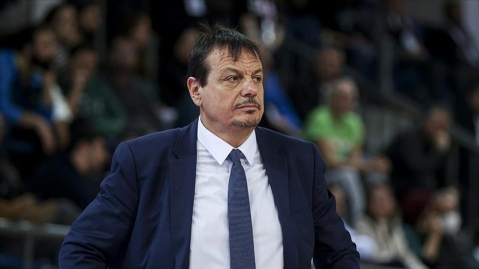 Ergin Ataman’dan Kızılyıldız taraftarlarına tepki