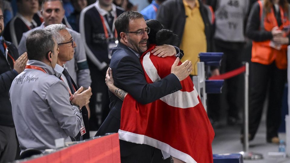 Fatih Çintimar: Tuğba bir madalyadan fazlasını kazandırdı