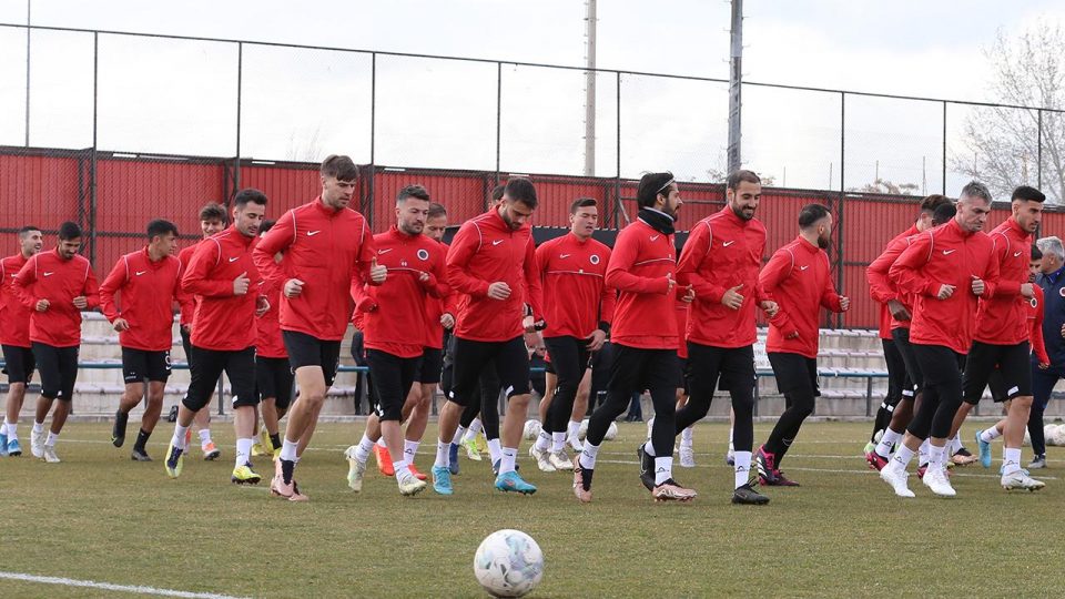 Gençlerbirliği eski günlerine dönmek istiyor