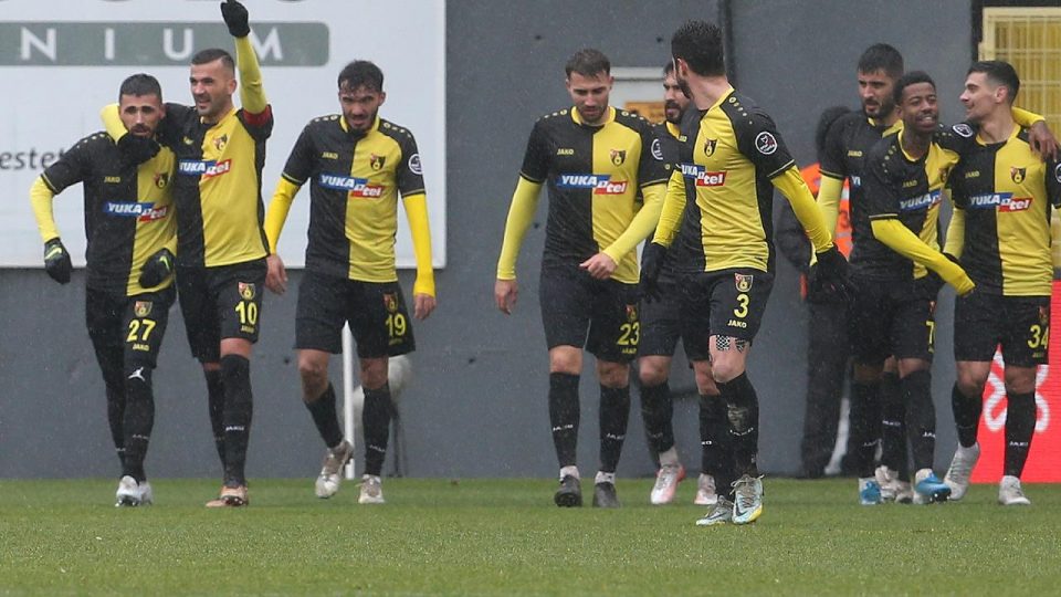 İstanbulspor yarın Sivasspor’u konuk edecek