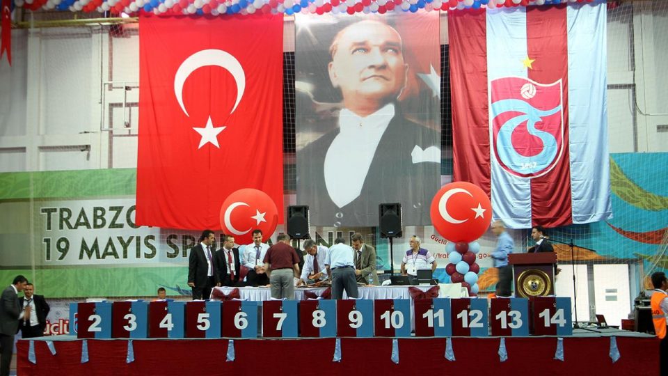 Trabzonspor olağanüstü genel kurula gidiyor