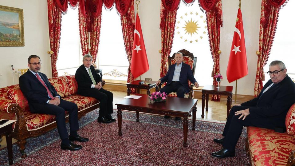 Cumhurbaşkanı Erdoğan Uluslararası Olimpiyat Komitesi Başkanı Bach’ı kabul etti