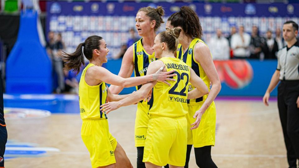 Fenerbahçe Alagöz Holding, şampiyonluk için sahaya çıkıyor