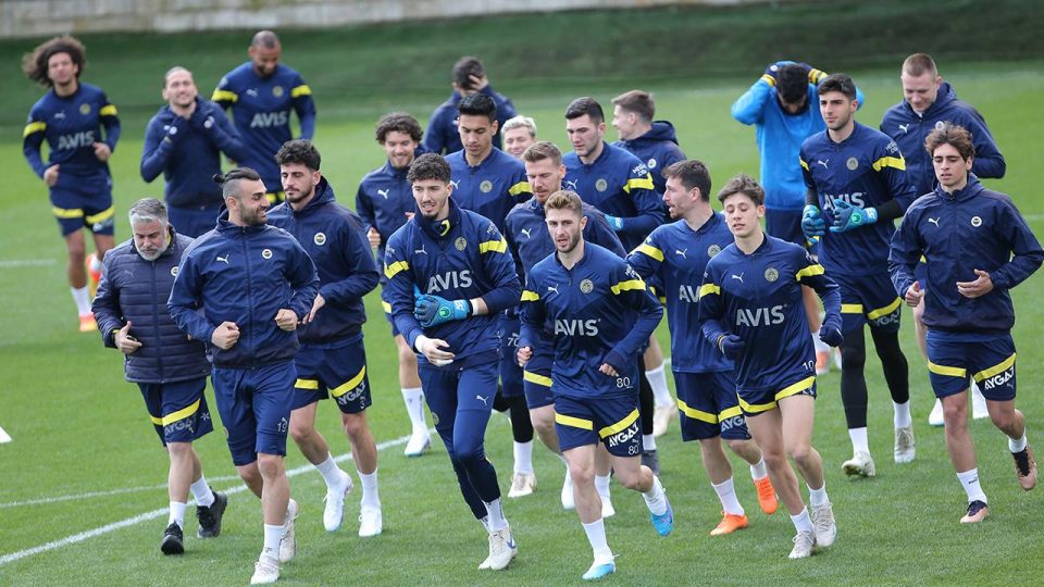 Fenerbahçe Fatih Karagümrük maçına hazır