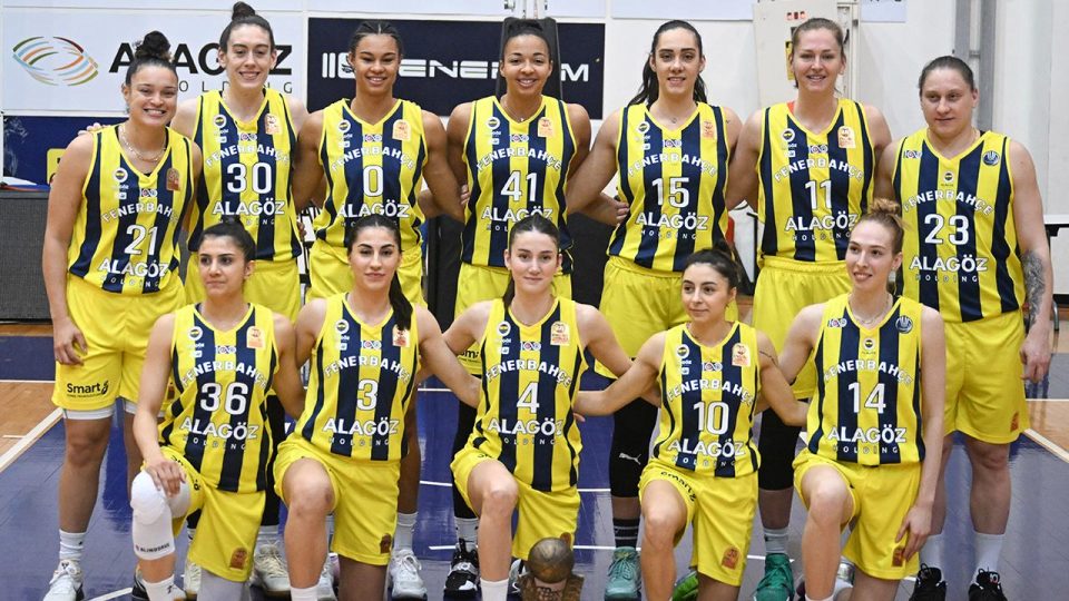 Fenerbahçe potada 17. şampiyonluk peşinde