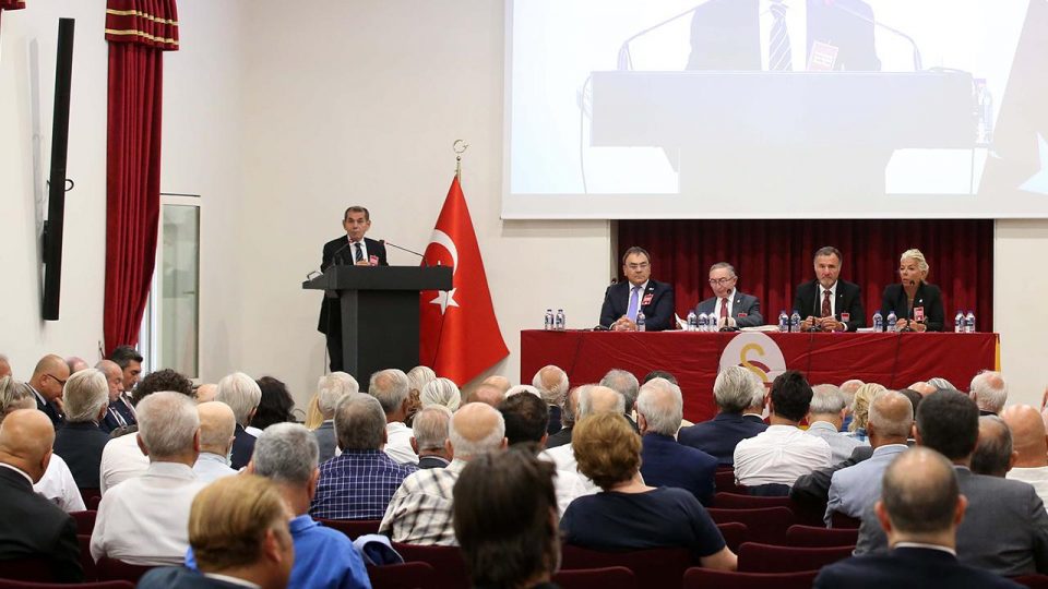 Galatasaray’da divan kurulu toplanacak