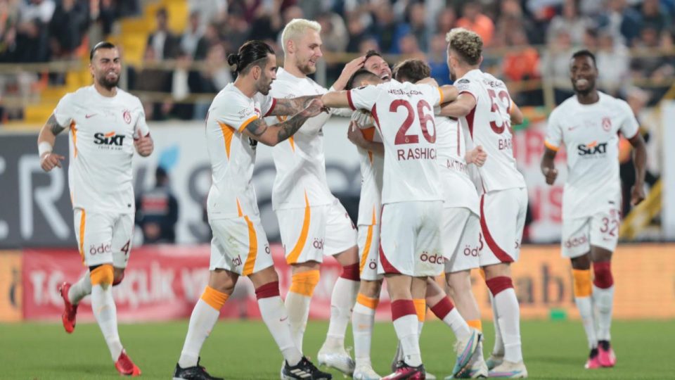 Galatasaray’dan deplasmanda 4 gollü galibiyet