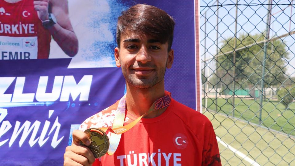 Milli atlet Hayrettin Yıldız’dan gümüş madalya kazandı