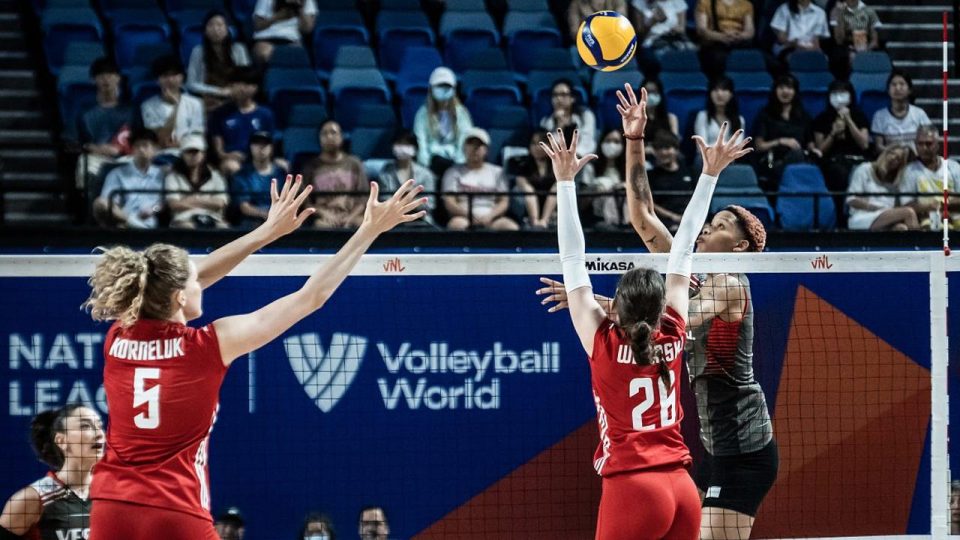 A Milli Kadın Voleybol Takımı Polonya’ya takıldı