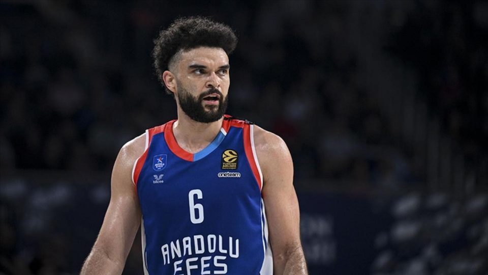 Anadolu Efes Elijah Bryant ile 2 yıllık sözleşme imzaladı