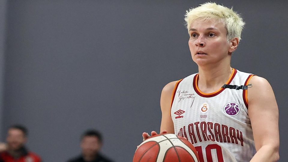 Galatasaray’da “Yılın Kadın Sporcusu” Işıl Alben seçildi