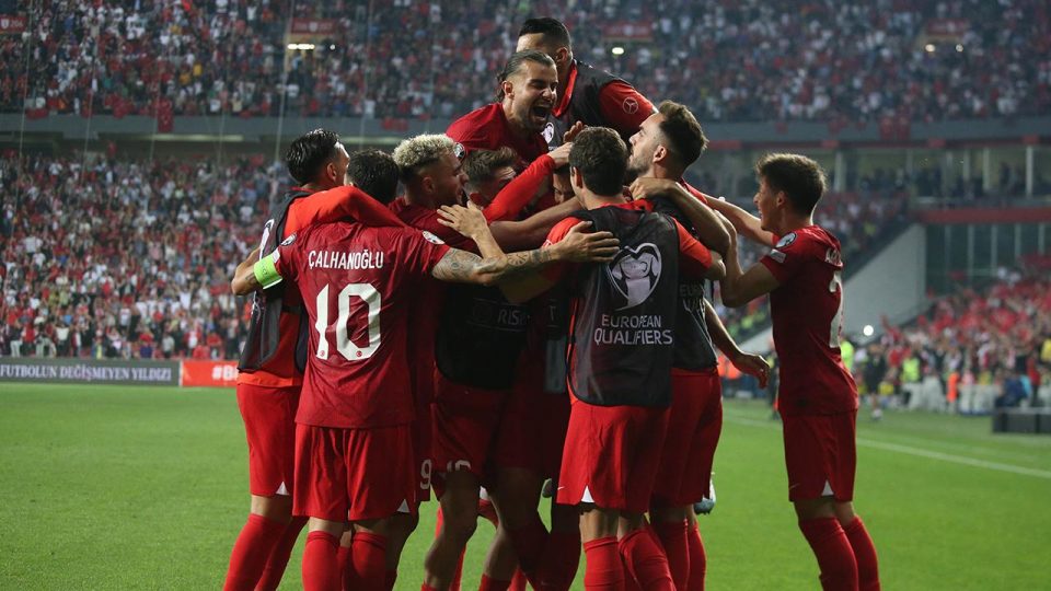 Milli Takım EURO 2024’ün kapısını araladı