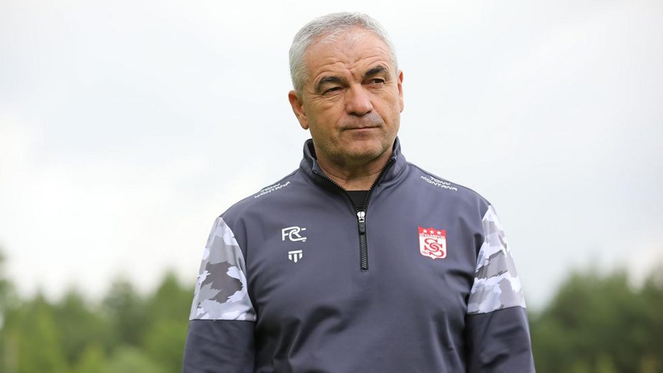 Rıza Çalımbay Sivasspor’dan ayrıldı