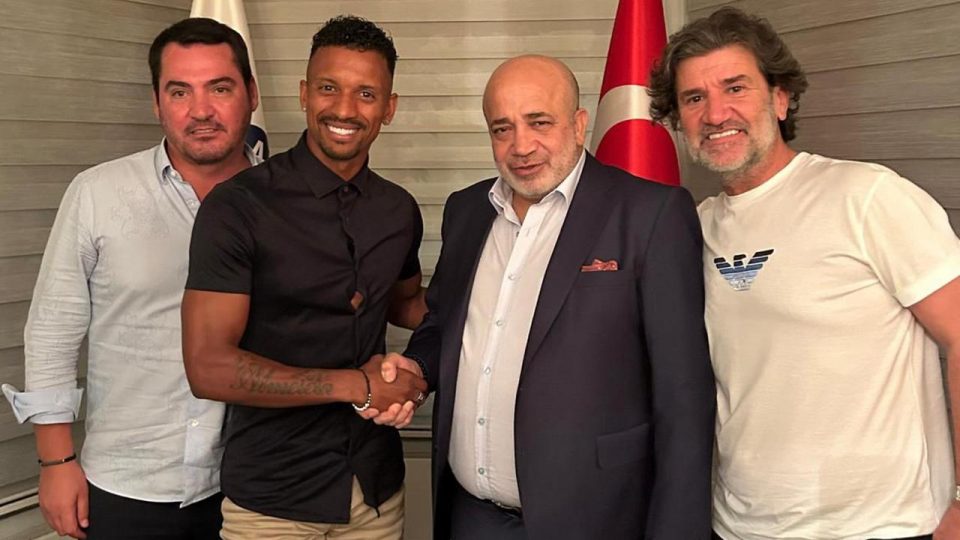 Adana Demirspor Luis Nani’yi transfer etti