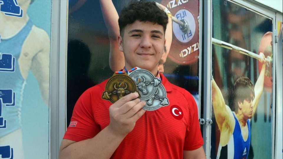 Avrupa şampiyonu genç milli halterci yeni başarılar için çalışmalarını sürdürüyor
