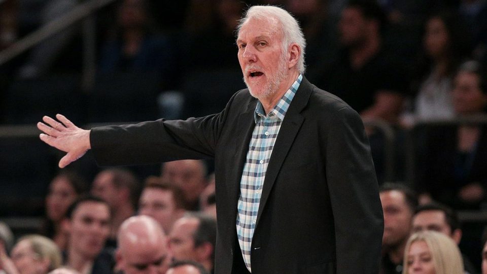 Cedi Osman’ın takımı Spurs başantrenörü Popovich ile sözleşme yeniledi