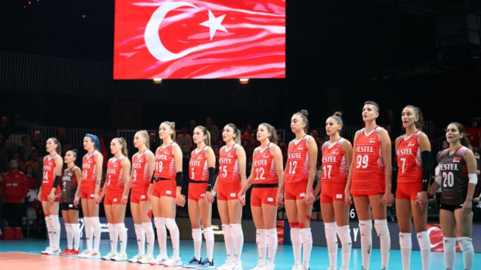 “Filenin Sultanları” FIVB Milletler Ligi yarı finalinde ABD ile karşılaşacak