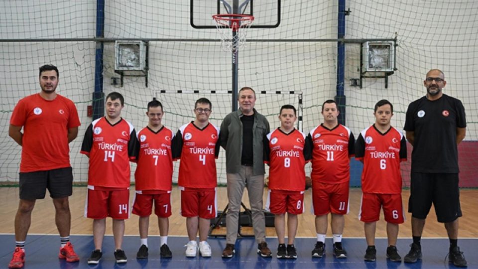 Down sendromlu sporcular zirve için hazır