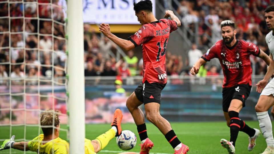 Milan Lazio’yu ikinci yarıda bulduğu gollerle yendi