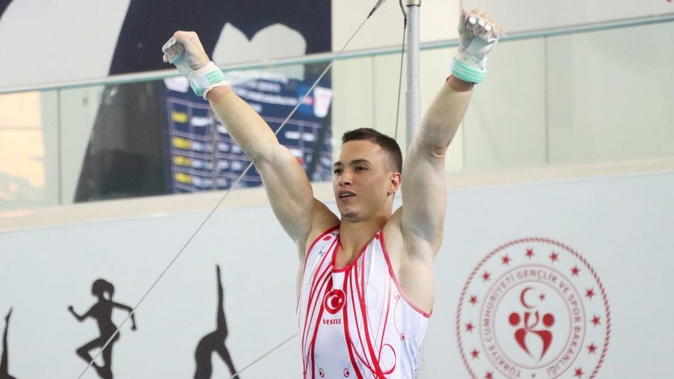 Milli sporcu Ahmet Önder’den altın madalya