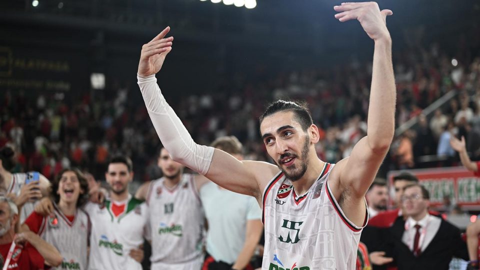 Pınar Karşıyaka’da Kenan Sipahi yeni sezon hedeflerini anlattı