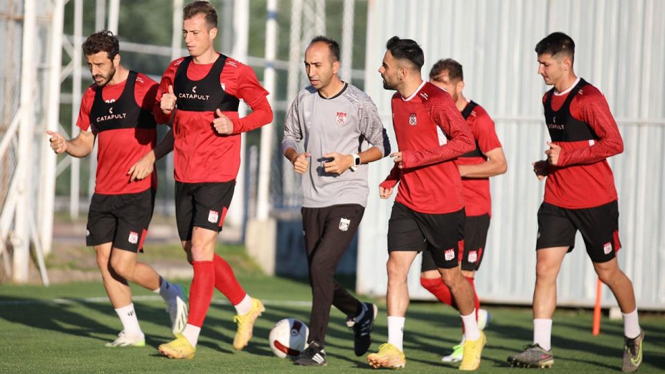 Sivasspor, Ankaragücü maçının hazırlıklarına başladı