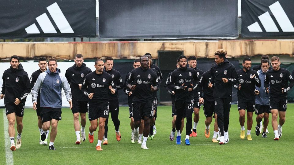 Beşiktaş’ta Galatasaray derbisinin 11’i belli oluyor