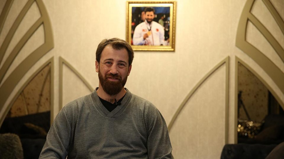 Türk karatesinin yaşayan efsanesi Enes Erkan