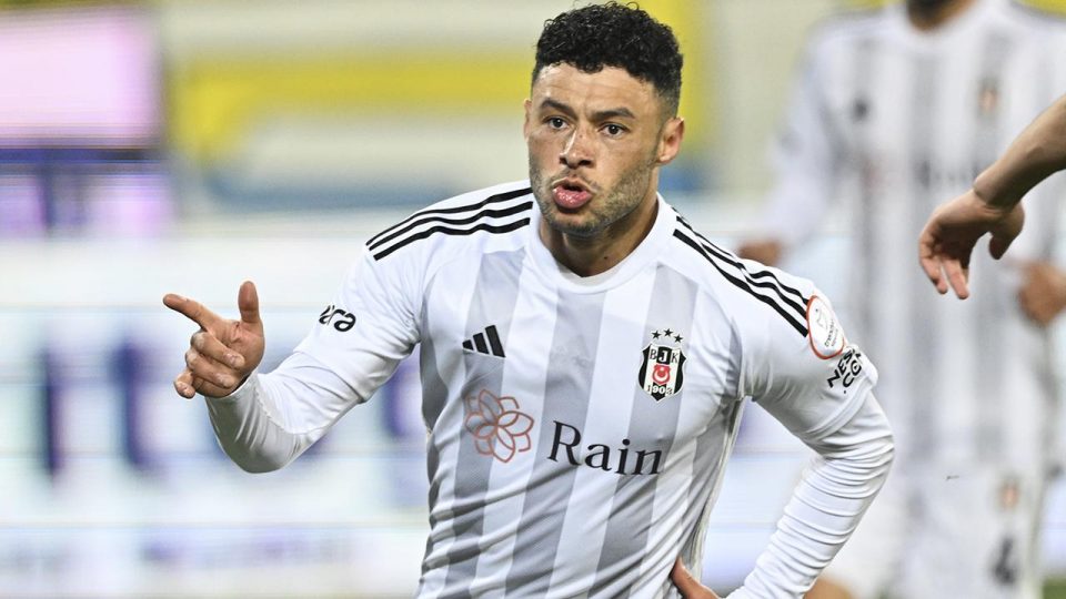 Alex Oxlade-Chamberlain’den Beşiktaş’a kötü haber