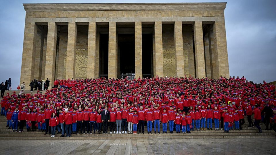 Altınordu Kulübünden Anıtkabir’e ziyaret