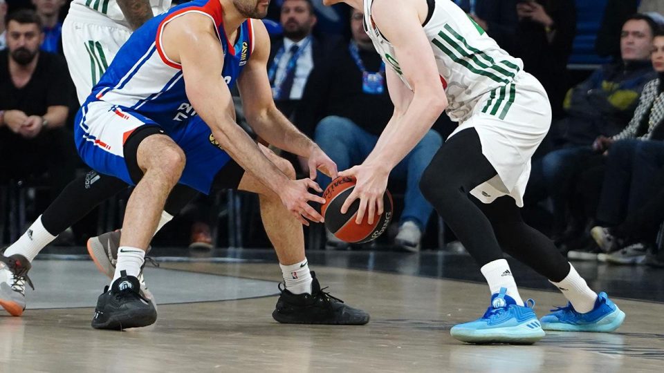 Anadolu Efes’in konuğu Ergin Ataman yönetimindeki Panathinaikos