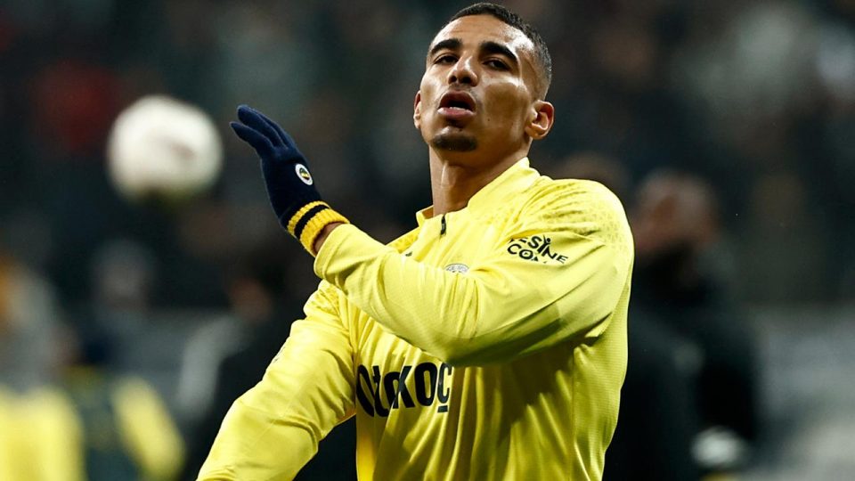 Fenerbahçe’de Djiku formasına kavuştu