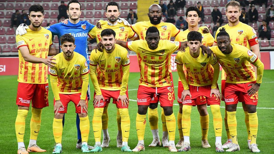 Kayserispor Fenerbahçe karşısında yenilmezlik serisini sürdürmek istiyor
