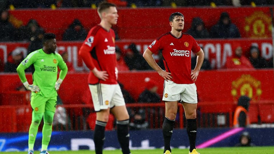Manchester United evinde farklı kaybetti